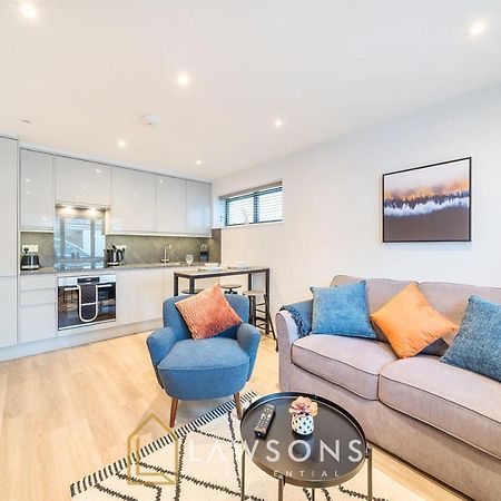 Ferienwohnung Chic Living By Lawsons Windsor Exterior foto